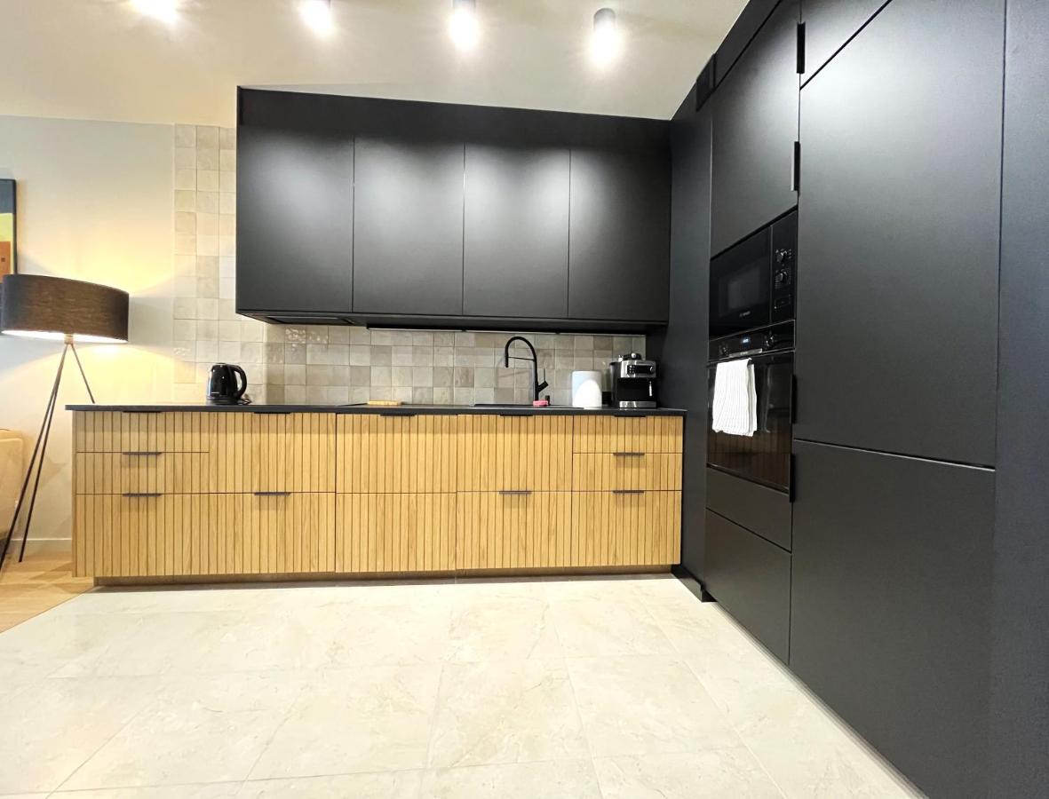 Wyszynskiego Apartment - Self Check-In 20H - Parking &Lift Вроцлав Екстериор снимка